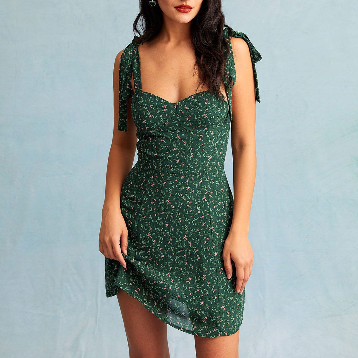 Sandra – elegantne naiselik kleit