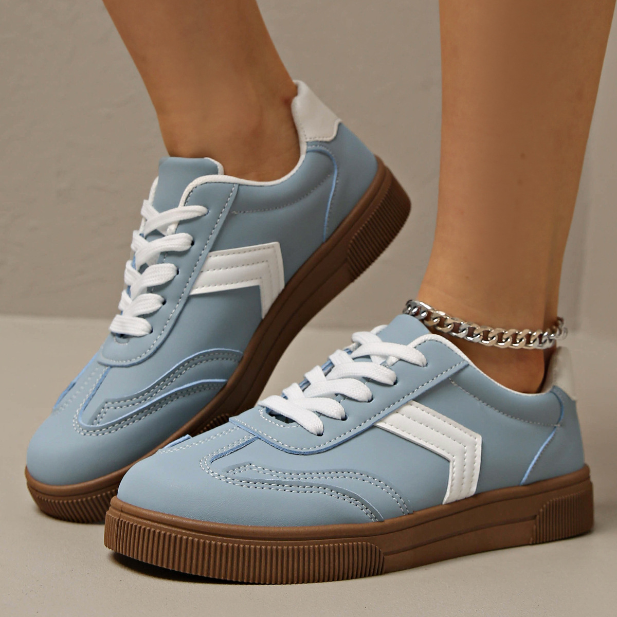 Eliise – mugavad modernsed tossud