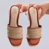 Katrin – elegantne naiselik kleit