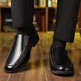 Sven – klassikalised elegantsed loaferid